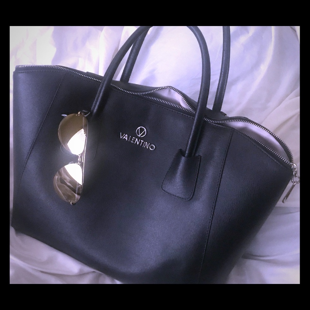 Valentino Bag blk & Celine Aviators (Mirror Gold)